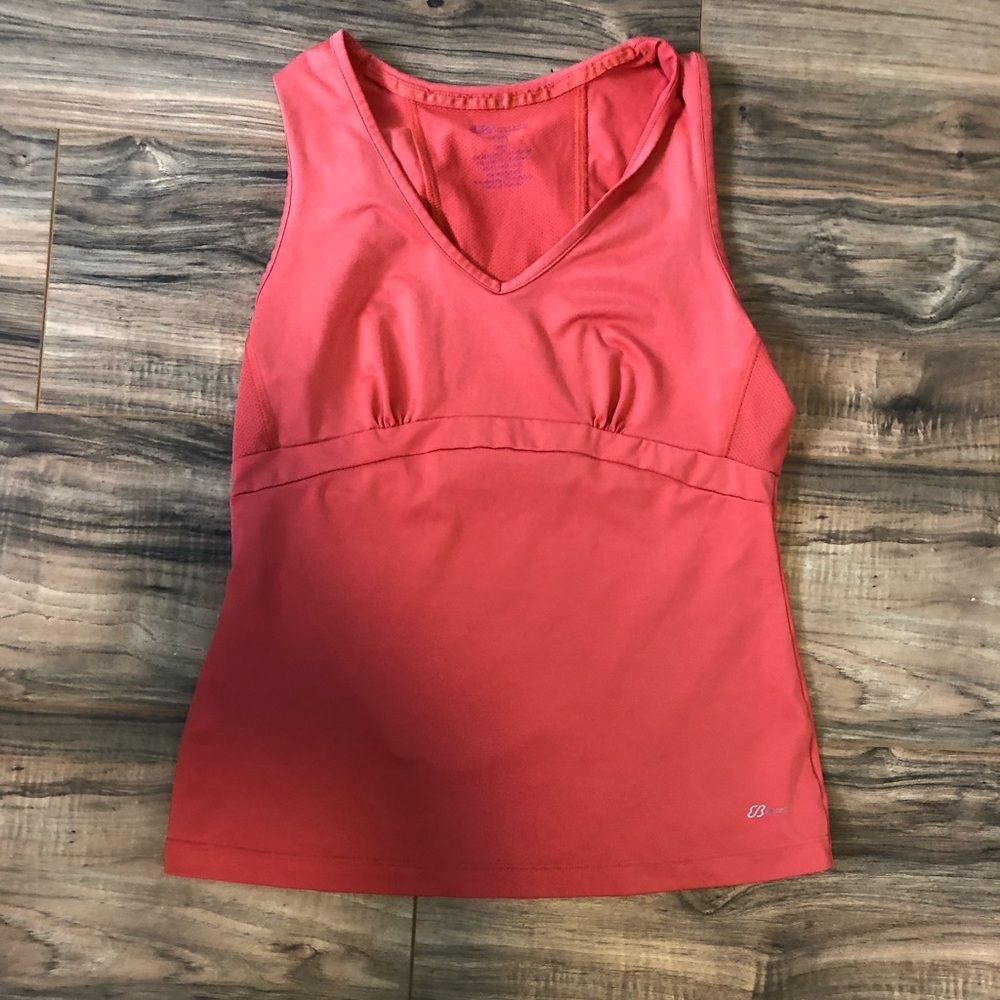 women’s athletic tank top